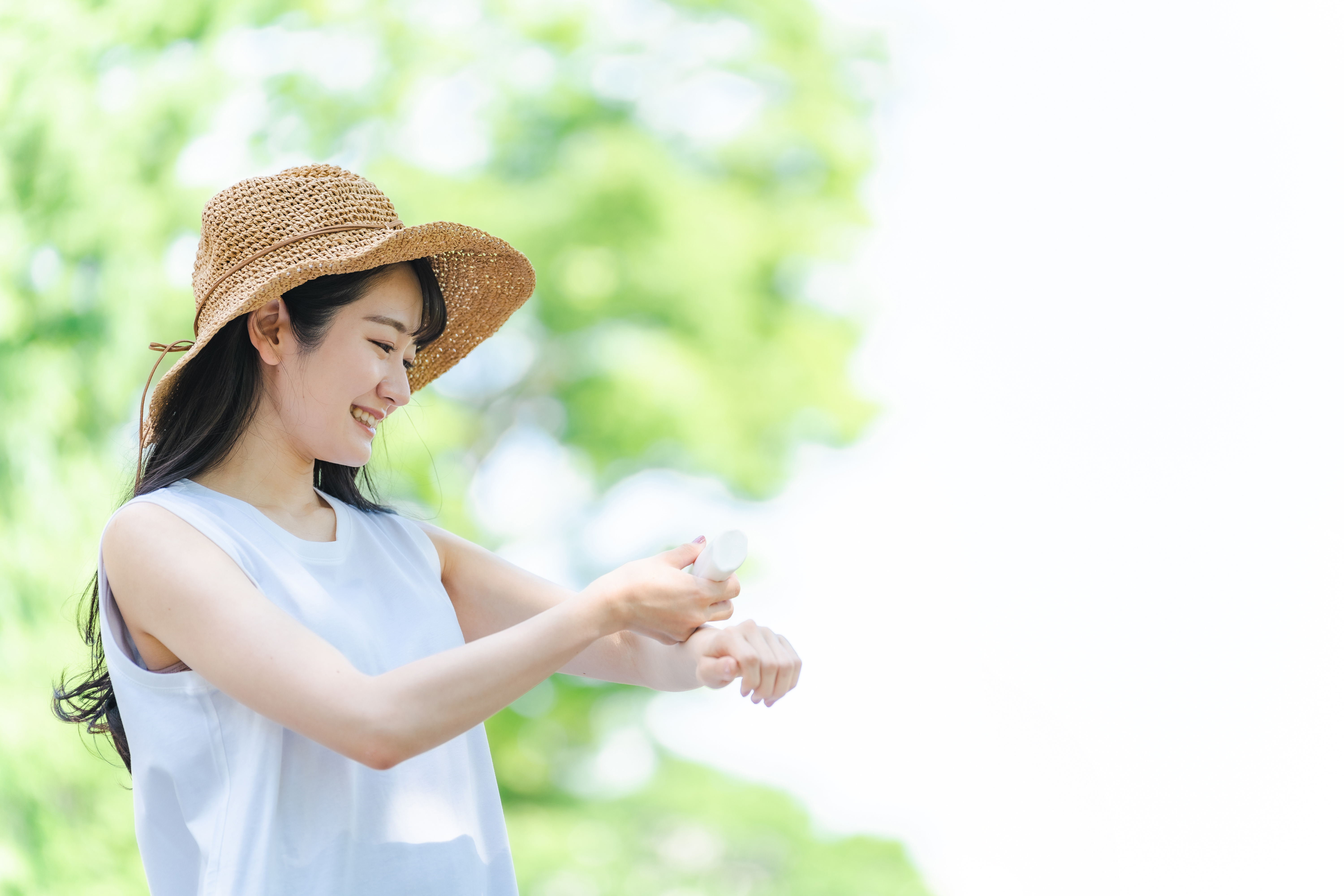 シミや日焼け肌でも脱毛可能！