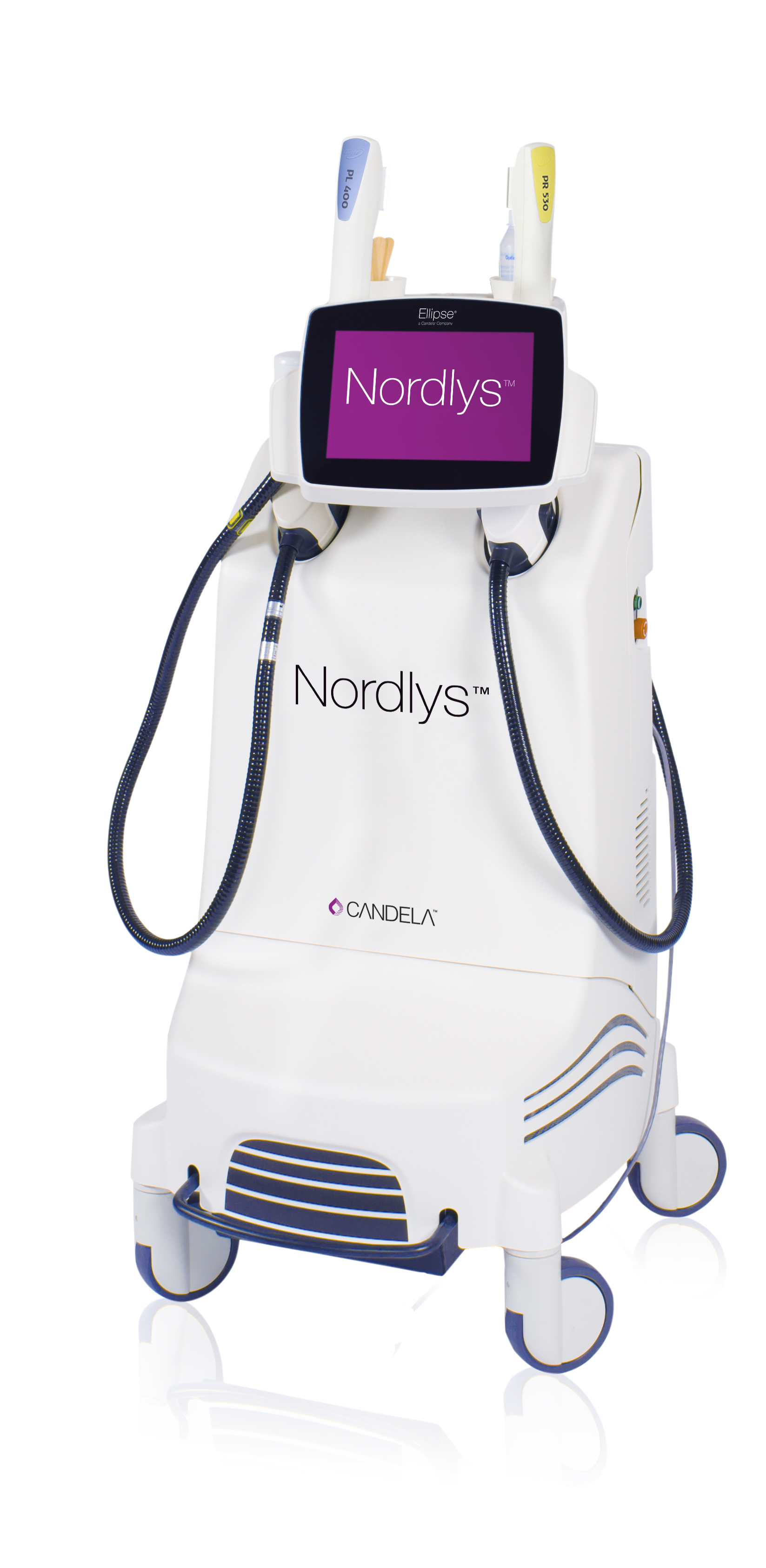 化粧品のみだと肌悩みの根本改善は難しい